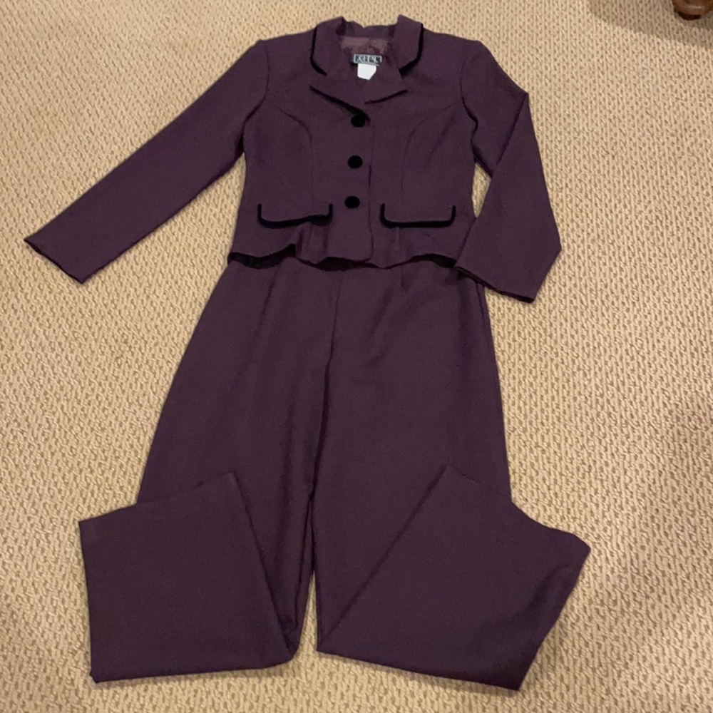 2Piece Tailored Suit Size 11